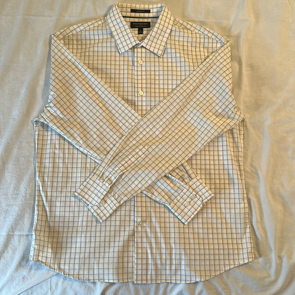 Banana Republic Casual Button Down Shirt